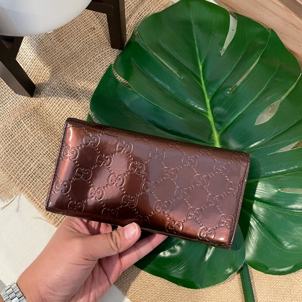 Authentic Gucci Patent Guccissima long wallet. - Picture 4 of 7